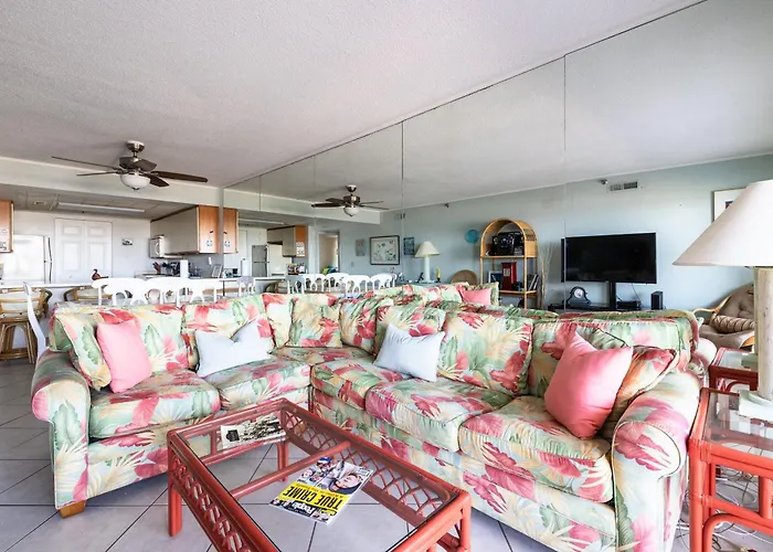 Plaza Manor Gst Holiday home *